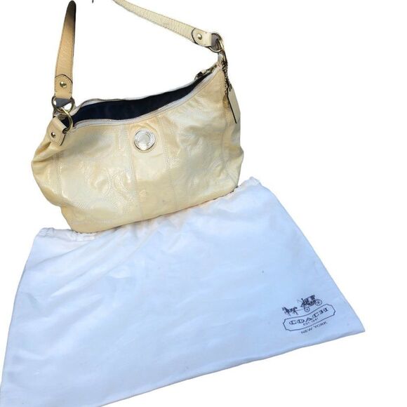 Vintage Coach Leather Shoulder Bag Purse With Dust Bag - Picture 7 of 15